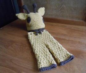 Giraffe Infant Portrait Set - size 0-2 months, 3-6 months, or 6-12 months